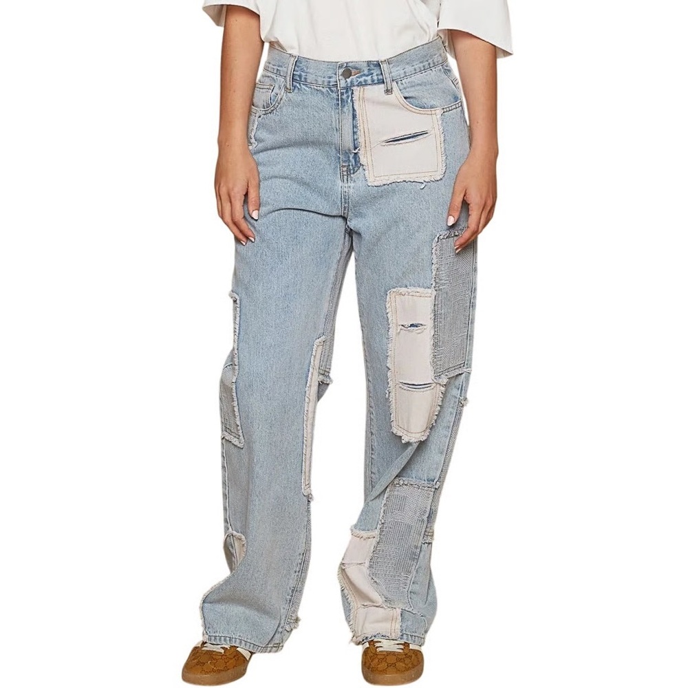 POL Contrast Patchwork Raw Hem Straight Jeans Light Wash Blue Size Medium